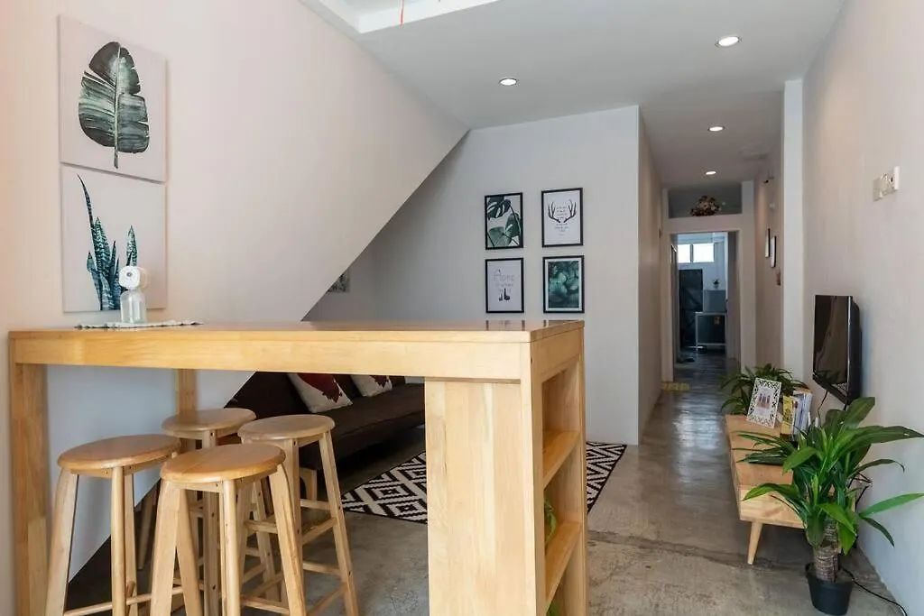 New Granny Cozy House Georgetown 2-6Pax Villa Malajzia